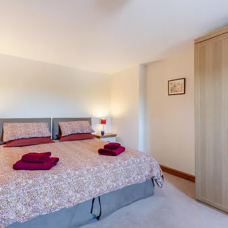 בית נופש 3 Bed In Isel Oc-o32074 *