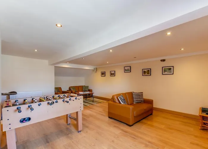 3 Bed In Isel Oc-o32074 Holiday home